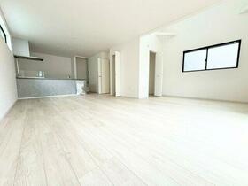 埼玉県さいたま市浦和区瀬ヶ崎４丁目