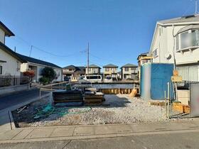 埼玉県上尾市小泉６丁目