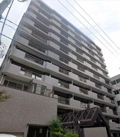 ライオンズマンション近代美術館前