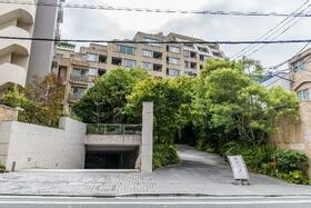 ミッドガーデン赤坂氷川