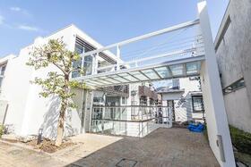 東京都世田谷区代沢１丁目