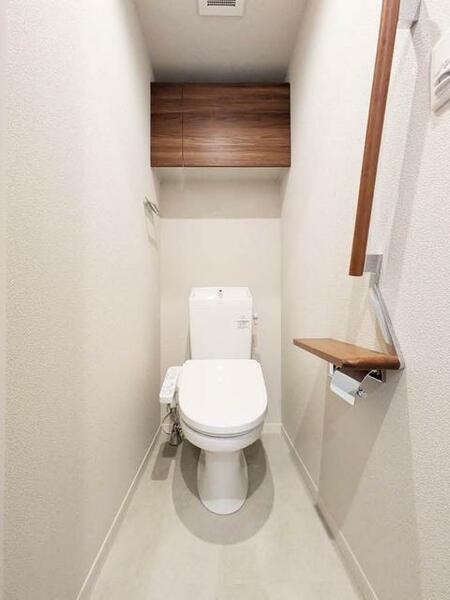 画像7:暖房洗浄便座付きのトイレ空間です♪