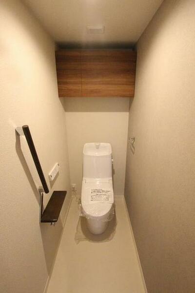画像7:【トイレ】洗浄機能付き暖房便座がございます。