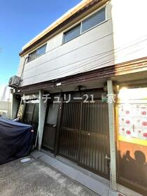 大阪府大阪市港区市岡４丁目