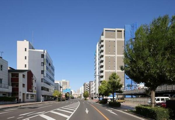 外観：高崎駅西口と高崎市役所の中間地点に位置し、生活の利便性も高い立地です。