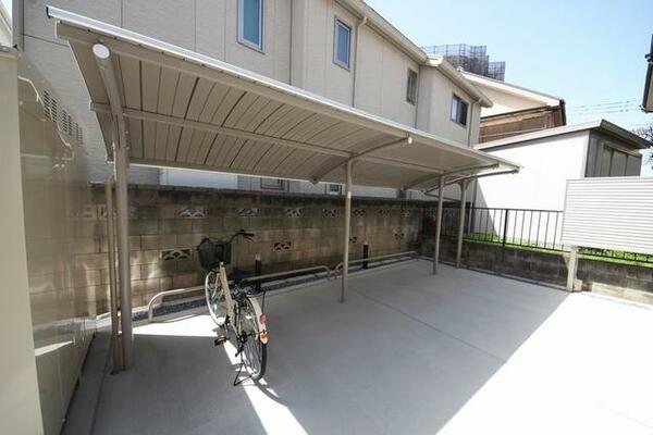 画像16:敷地内には屋根付きの駐輪場があります！