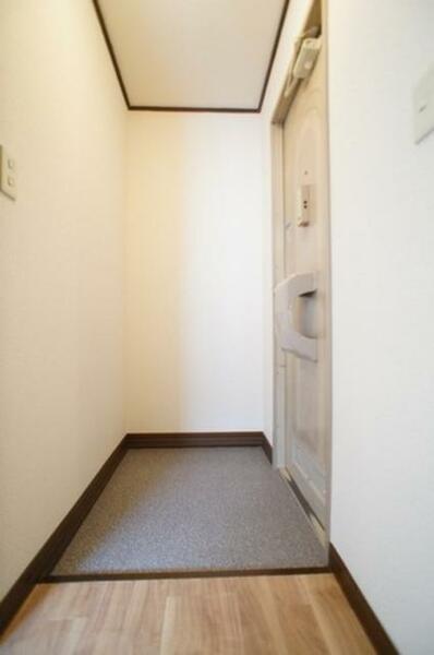 画像12:ゆったりとした玄関です。