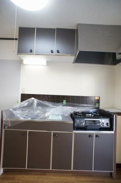 画像11:ガスコンロを設置したキッチンセットです。