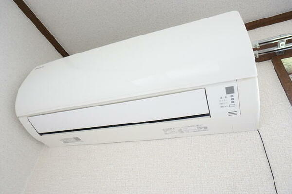 画像10:洋室にはエアコンが設備でついています