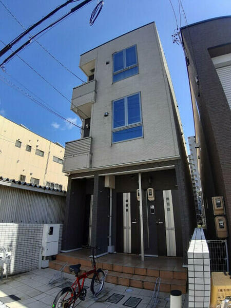 静岡県浜松市中央区常盤町(賃貸アパート2DK・3階・67.90㎡)の写真 その1
