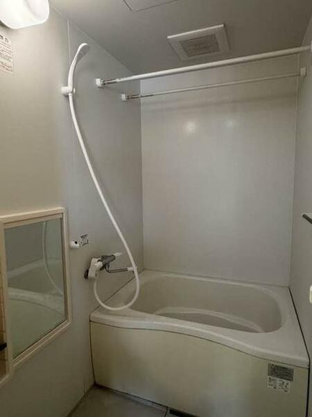 画像9:浴室にはサーモスタット式混合水栓を新設いたしました。（２０２４年４月）