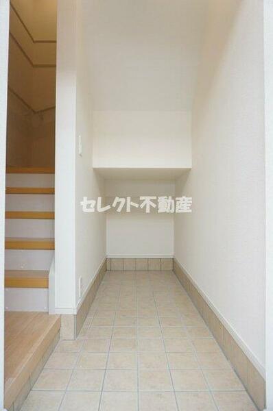 画像8:【レジデンス青井】シンプルで使いやすい玄関です
