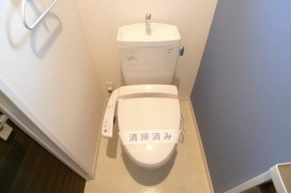 画像11:【トイレ】便利な洗浄機能付き便座です♪