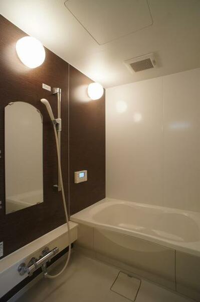 画像7:【浴室】１日の終わりは清潔感のある快適な空間で、ゆっくりと疲れを癒してください♪24時間換気システム、
