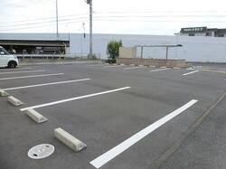画像15:駐車場です。