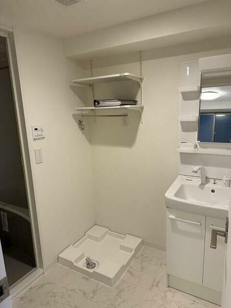 画像6:スペースが確保できる洗面所です