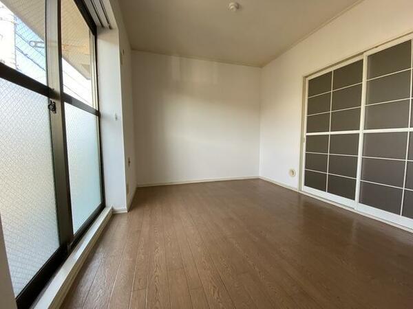 apartment 埼玉県越谷市西方２丁目
地図を見る