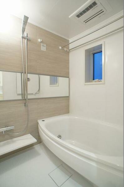 画像13:【浴室】１４１８サイズのバスルーム！ワイド浴槽・浴室乾燥機・追焚給湯機能付です。