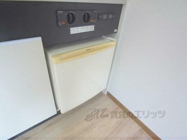 画像14:冷蔵庫置場：冷蔵庫