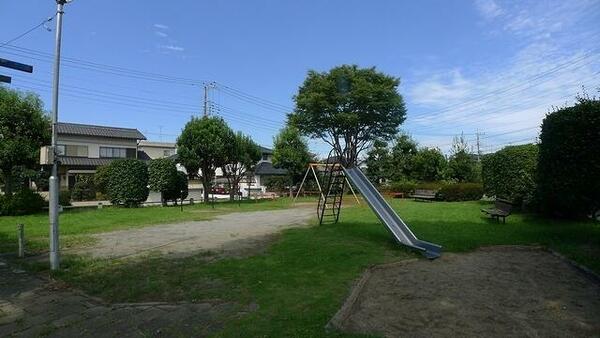 画像5:【周辺公園】グリーンコーポ横には公園もあります☆お子様を遊ばせる事もできます☆徒歩1分(70ｍ)です☆