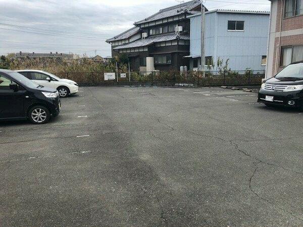 画像3:駐車場です
