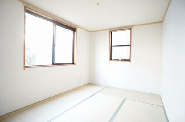 画像8:【和室】　日本人たるもの、やっぱり畳の香りには心惹かれるものがありますよね。