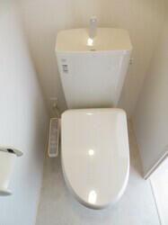 トイレ：A102　温水洗浄便座