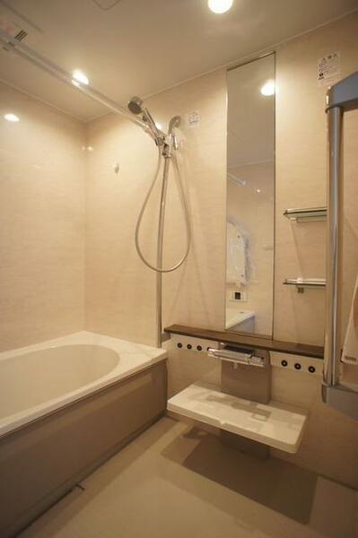 画像9:ミストサウナ機能付バスルーム★霧状のお湯が浴室と身体を温めてくれます★