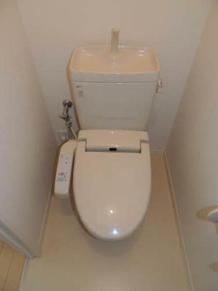 画像7:トイレはもちろん暖房洗浄便座付きです☆