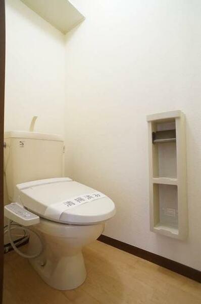 画像11:暖房洗浄便座付きのトイレです！