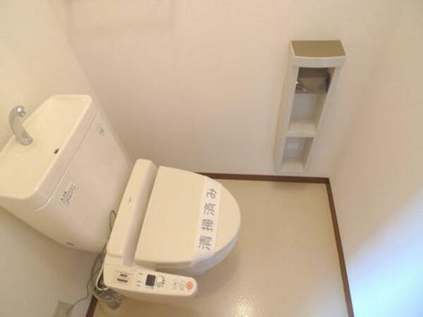 画像12:トイレは洗浄便座です。　暖房機能も備わります♪