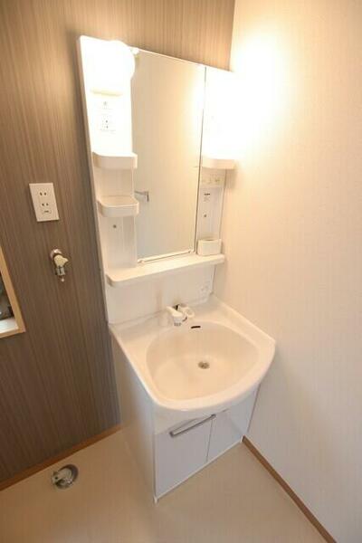 洗面所：★忙しい朝に嬉しい独立洗面台★