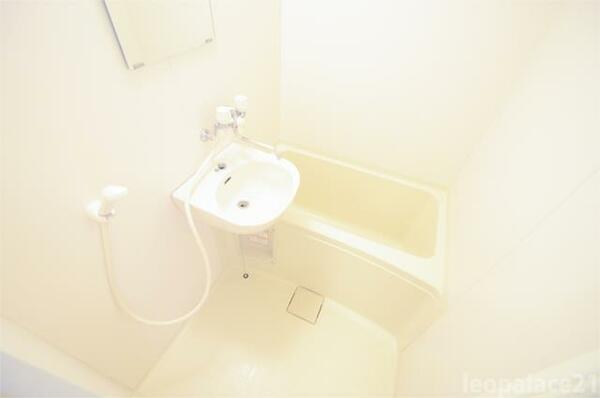 画像11:清潔感のある使いやすいお風呂