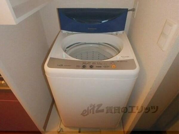 画像10:洗濯機置場