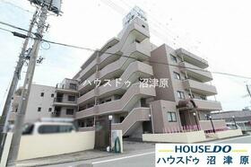 フジヤ小泉マンション