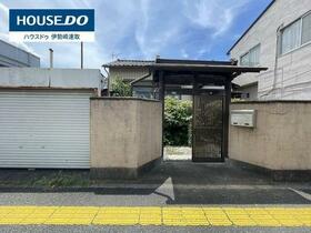 群馬県前橋市朝日町３丁目