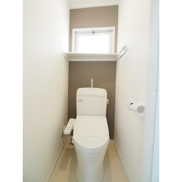 画像9:トイレ・温水洗浄便座