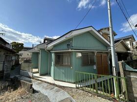 兵庫県川西市小花１丁目