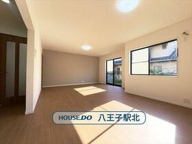 東京都八王子市元八王子町２丁目