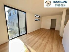 三重県鈴鹿市稲生塩屋２丁目