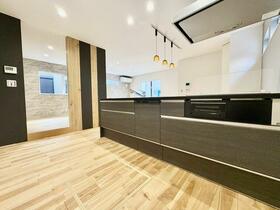 福岡県太宰府市都府楼南４丁目