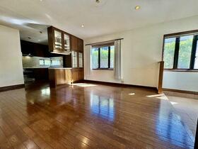 福岡県筑紫野市美しが丘南５丁目