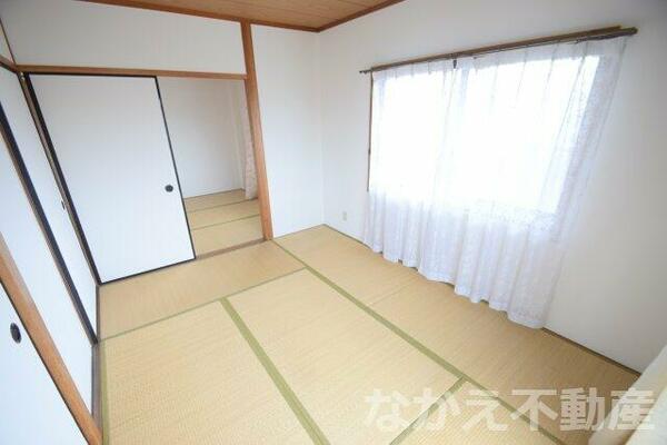 画像5:日本らしい落ち着いた雰囲気の和室です