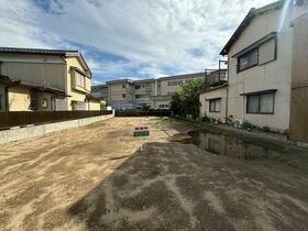 三重県津市丸之内養正町