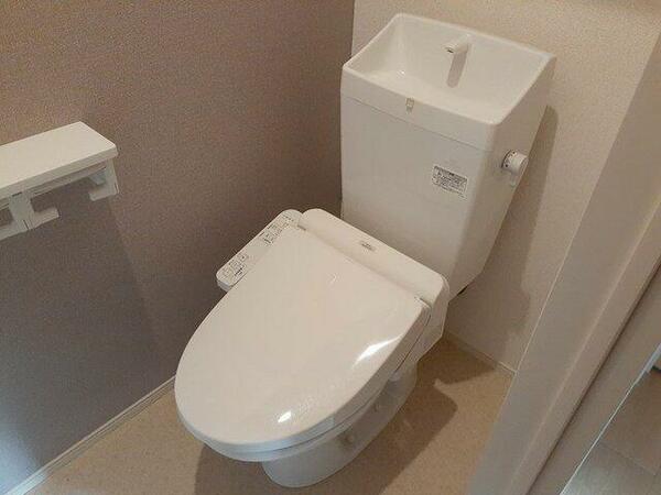 画像8:シンプルで使いやすいトイレです