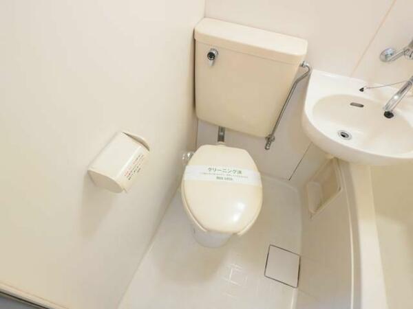 画像6:シンプルで使いやすいトイレです