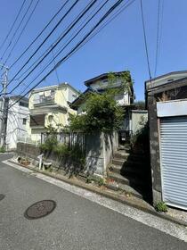 神奈川県横浜市金沢区富岡東１丁目