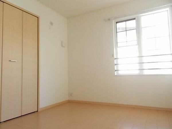 apartment 埼玉県東松山市大字上野本
地図を見る