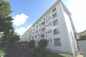 みさと団地８街区５号棟　３階