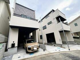 神奈川県川崎市高津区梶ケ谷３丁目